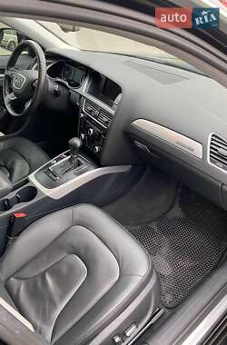 Седан Audi A4 2012 в 