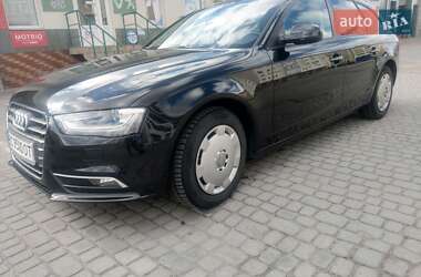 Универсал Audi A4 2013 в 