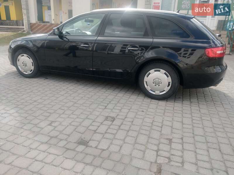Універсал Audi A4 2013 в Самборі