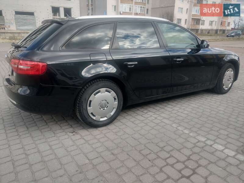 Універсал Audi A4 2013 в Самборі
