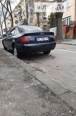 Седан Audi A4 1999 в Львові