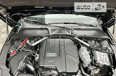 Седан Audi A4 2021 в 