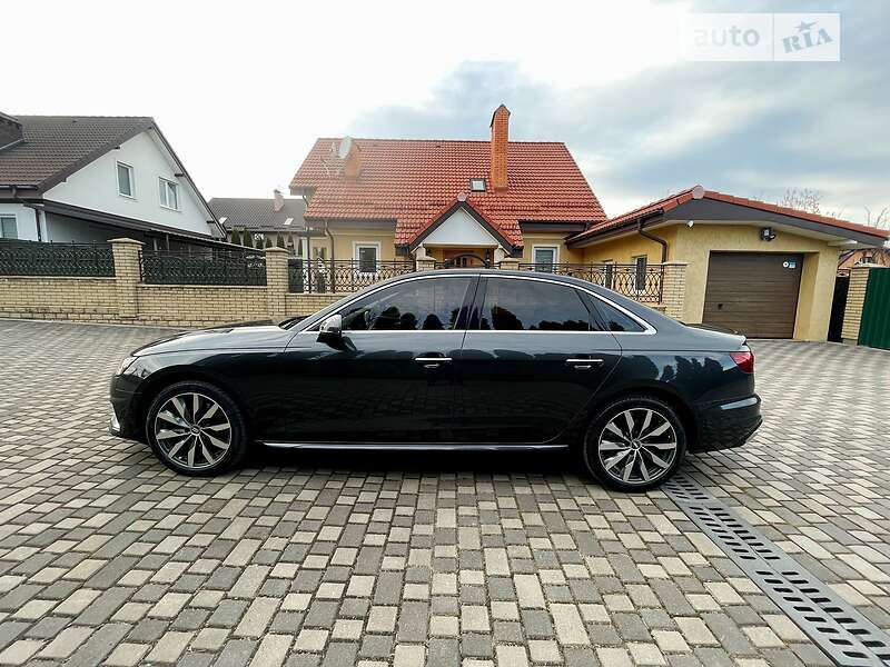 Седан Audi A4 2019 в Хмельницькому