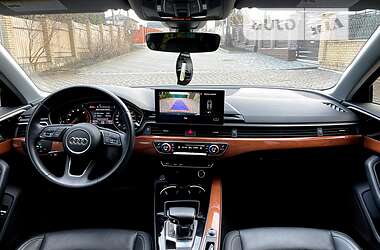 Седан Audi A4 2019 в 