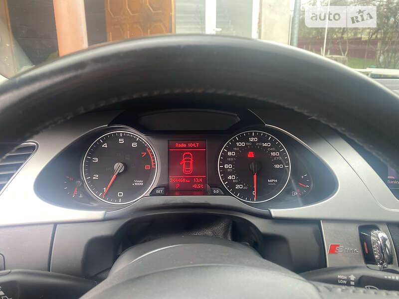 Седан Audi A4 2011 в Богородчанах