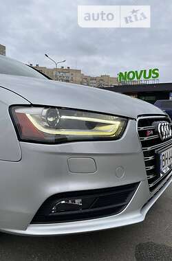 Седан Audi A4 2012 в Києві