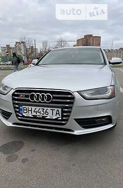 Седан Audi A4 2012 в Києві