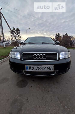 Седан Audi A4 2004 в Валках