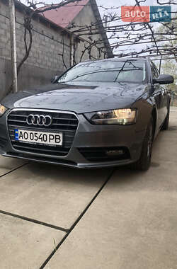 Универсал Audi A4 2012 в 