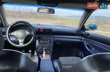Седан Audi A4 1997 в Хусте