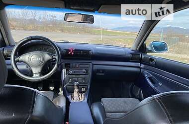 Седан Audi A4 1997 в Хусті