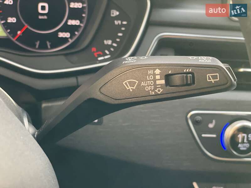 Универсал Audi A4 2019 в Житомире