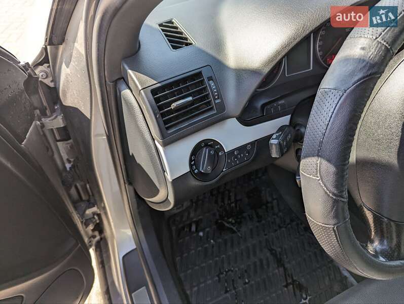 Универсал Audi A4 2004 в Любомле