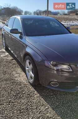 Седан Audi A4 2010 в Чернівцях