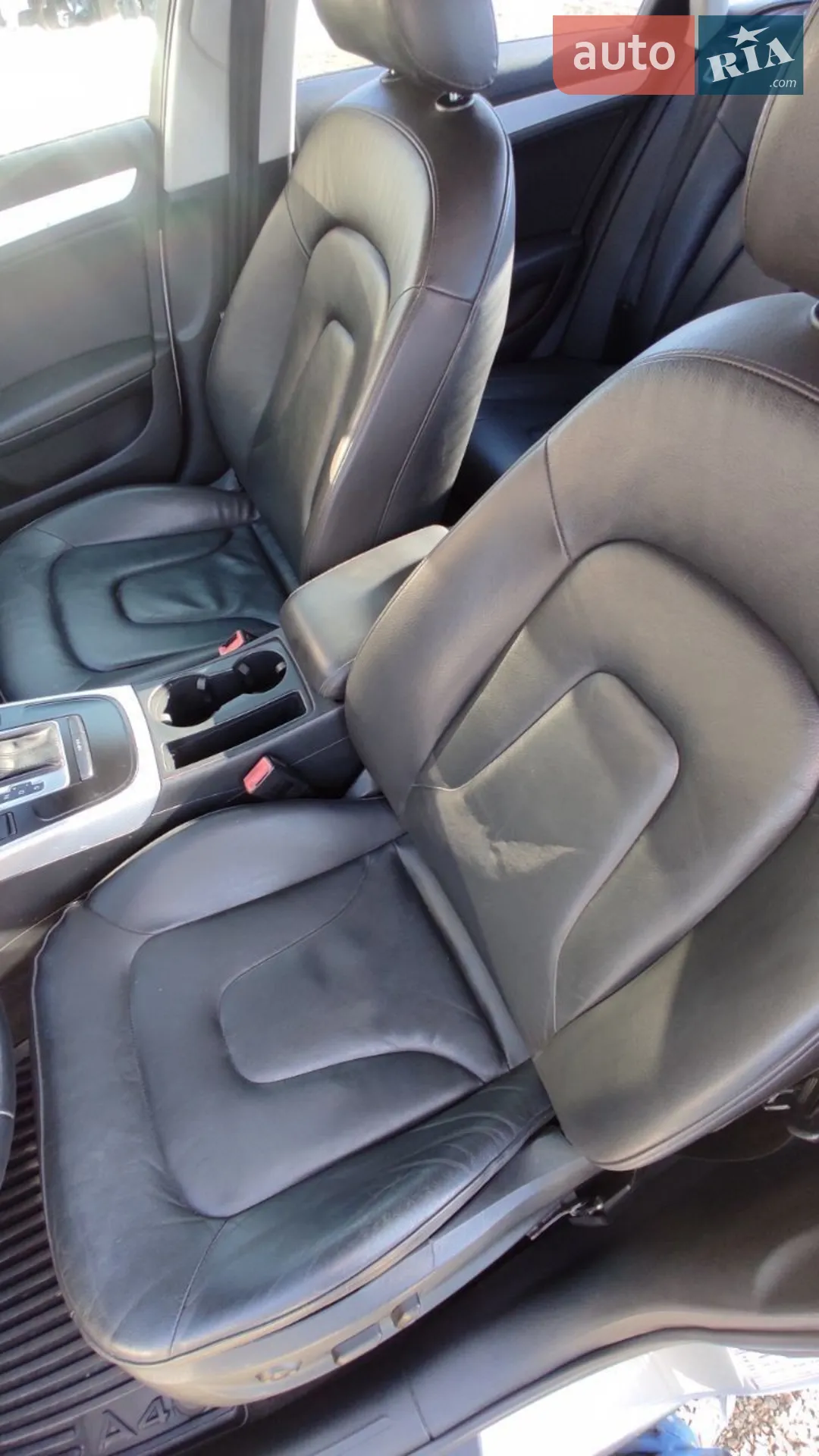 2010 Audi A4 - мініатюра 13