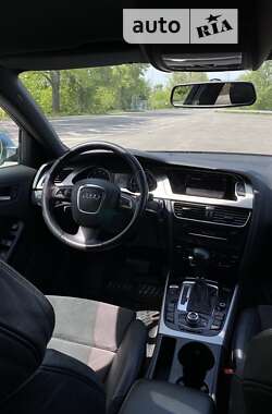 Седан Audi A4 2010 в Виннице