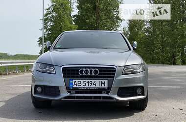 Седан Audi A4 2010 в Виннице