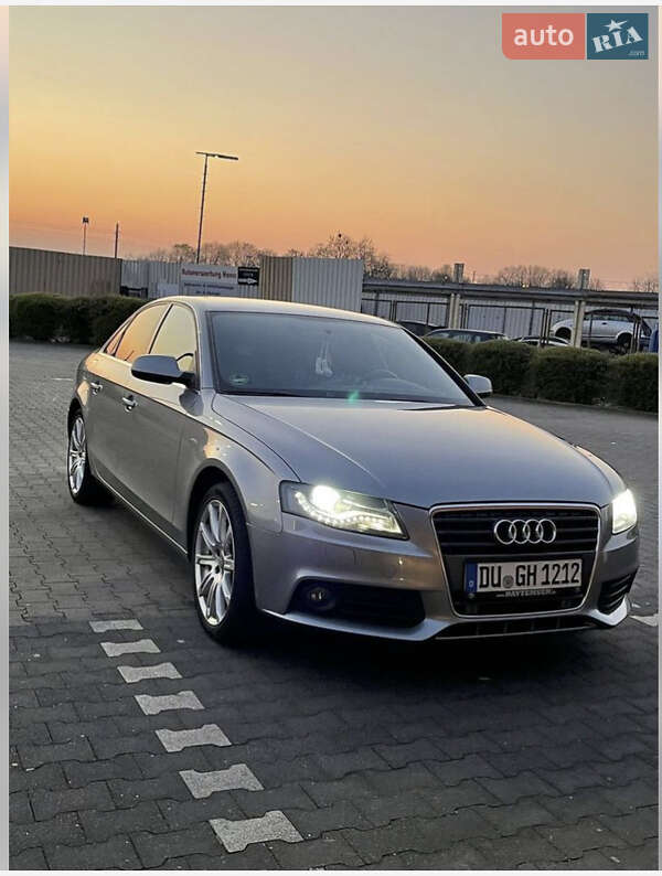 Седан Audi A4 2010 в Виннице