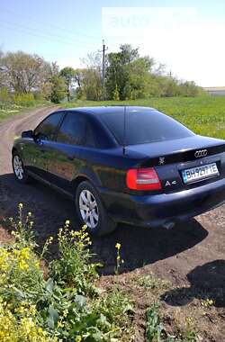 Седан Audi A4 1999 в Тарутиному