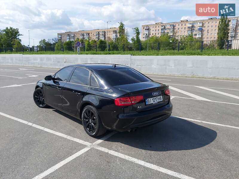 Седан Audi A4 2013 в Полтаве