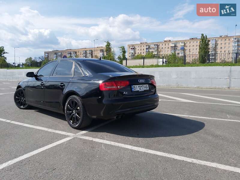 Седан Audi A4 2013 в Полтаве