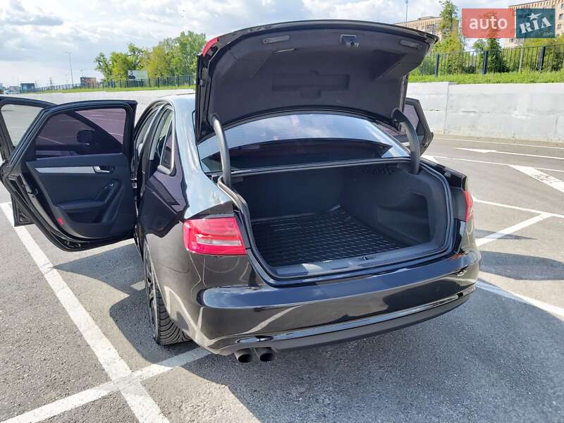 Седан Audi A4 2013 в Полтаве