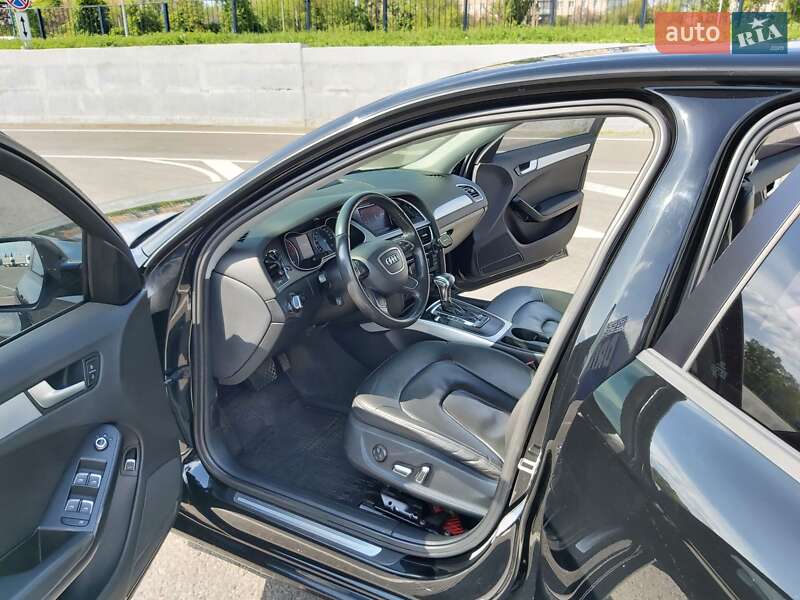 Седан Audi A4 2013 в Полтаве