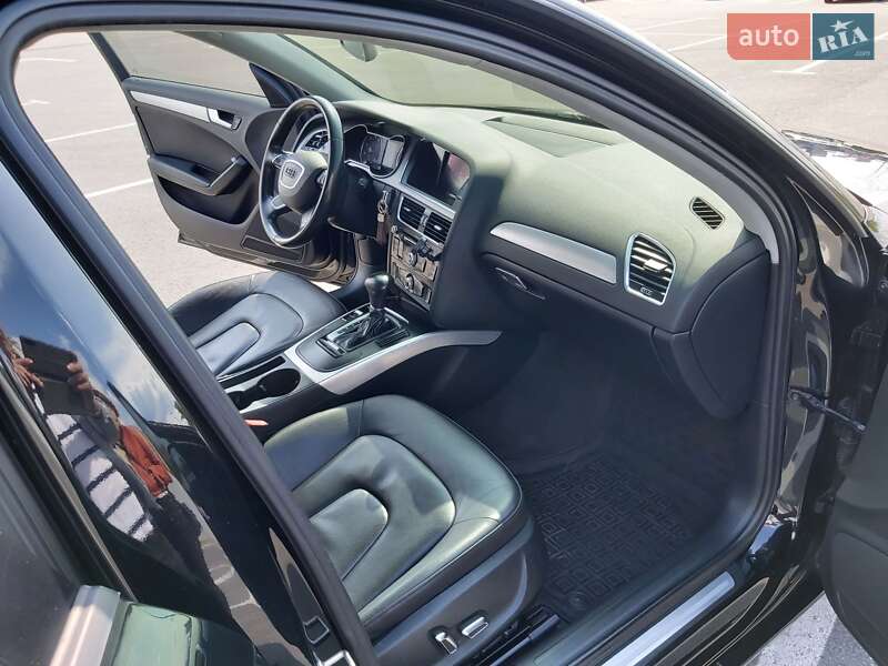 Седан Audi A4 2013 в Полтаве