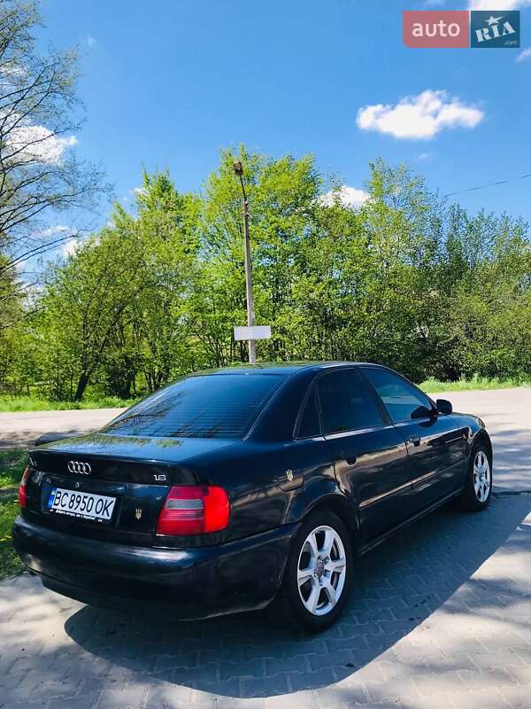 Седан Audi A4 1996 в Бориславе