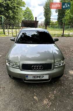 Седан Audi A4 2001 в 