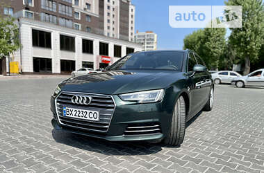 Универсал Audi A4 2017 в 