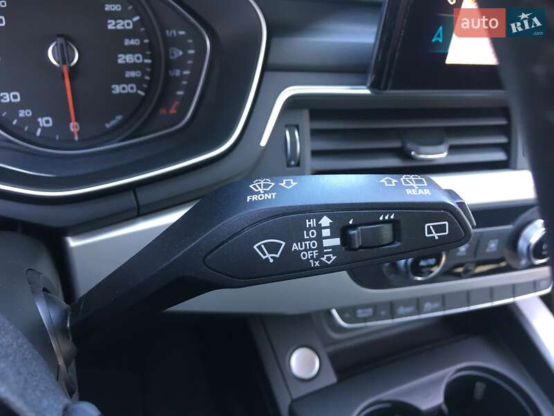 Универсал Audi A4 2019 в Ивано-Франковске