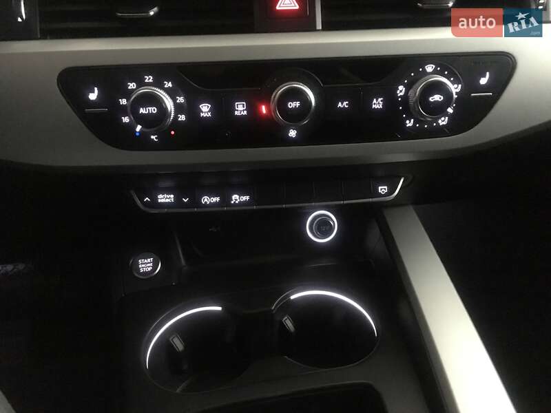 Универсал Audi A4 2019 в Ивано-Франковске