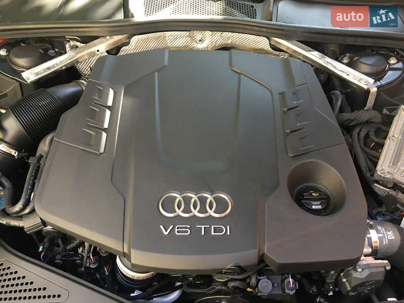 Универсал Audi A4 2019 в Ивано-Франковске