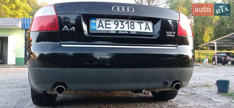 Седан Audi A4 2003 в Кам'янському