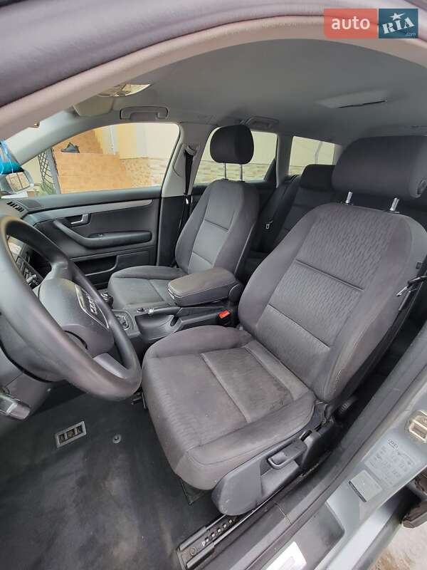 Универсал Audi A4 2005 в Виноградове