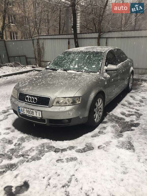 Седан Audi A4 2001 в Дніпрі