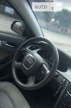Седан Audi A4 2009 в 