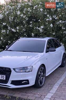 Седан Audi A4 2014 в Львове