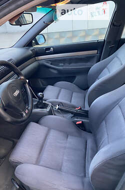 Универсал Audi A4 1999 в 
