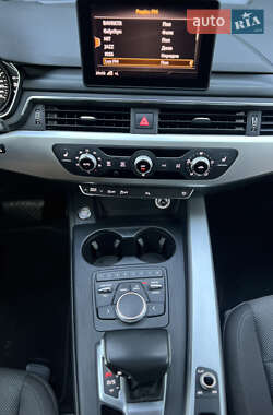 Универсал Audi A4 2018 в 