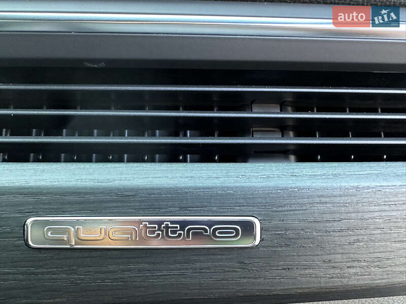 Седан Audi A4 2020 в Одессе