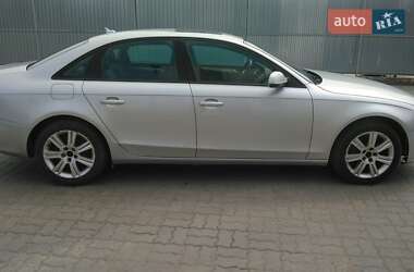 Седан Audi A4 2010 в Львові