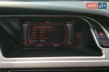 Седан Audi A4 2010 в Львове