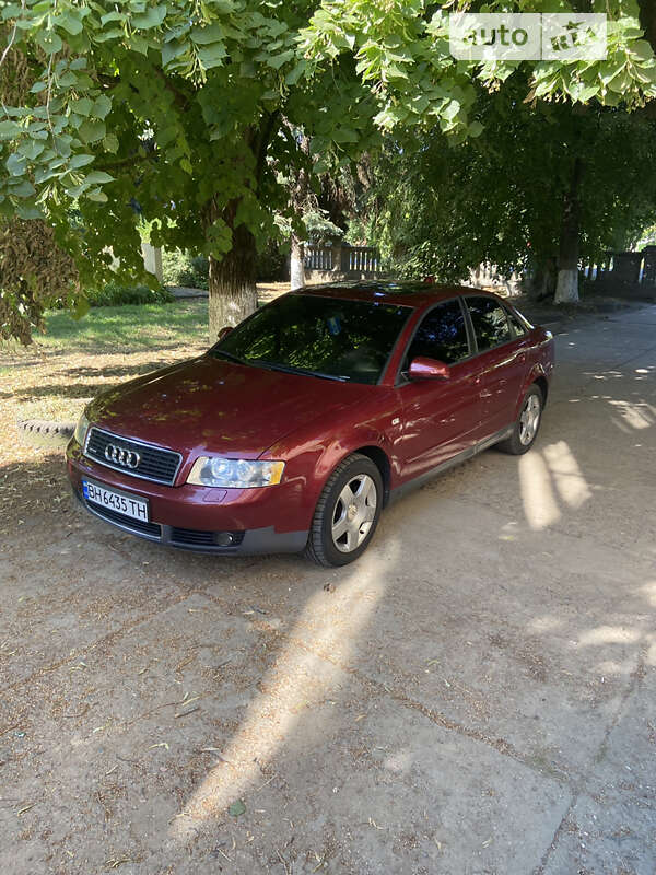 Седан Audi A4 2003 в Овидиополе