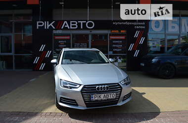 Седан Audi A4 2018 в Львове