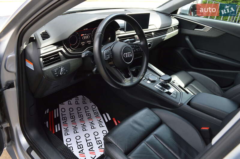 Седан Audi A4 2018 в Львове