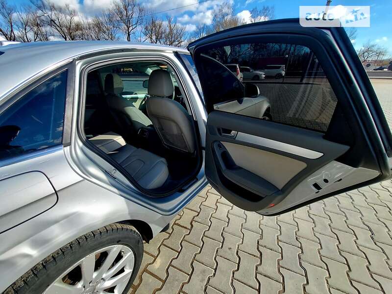 Седан Audi A4 2009 в Дрогобичі