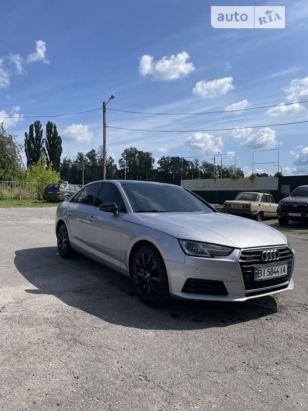 Седан Audi A4 2015 в Полтаве