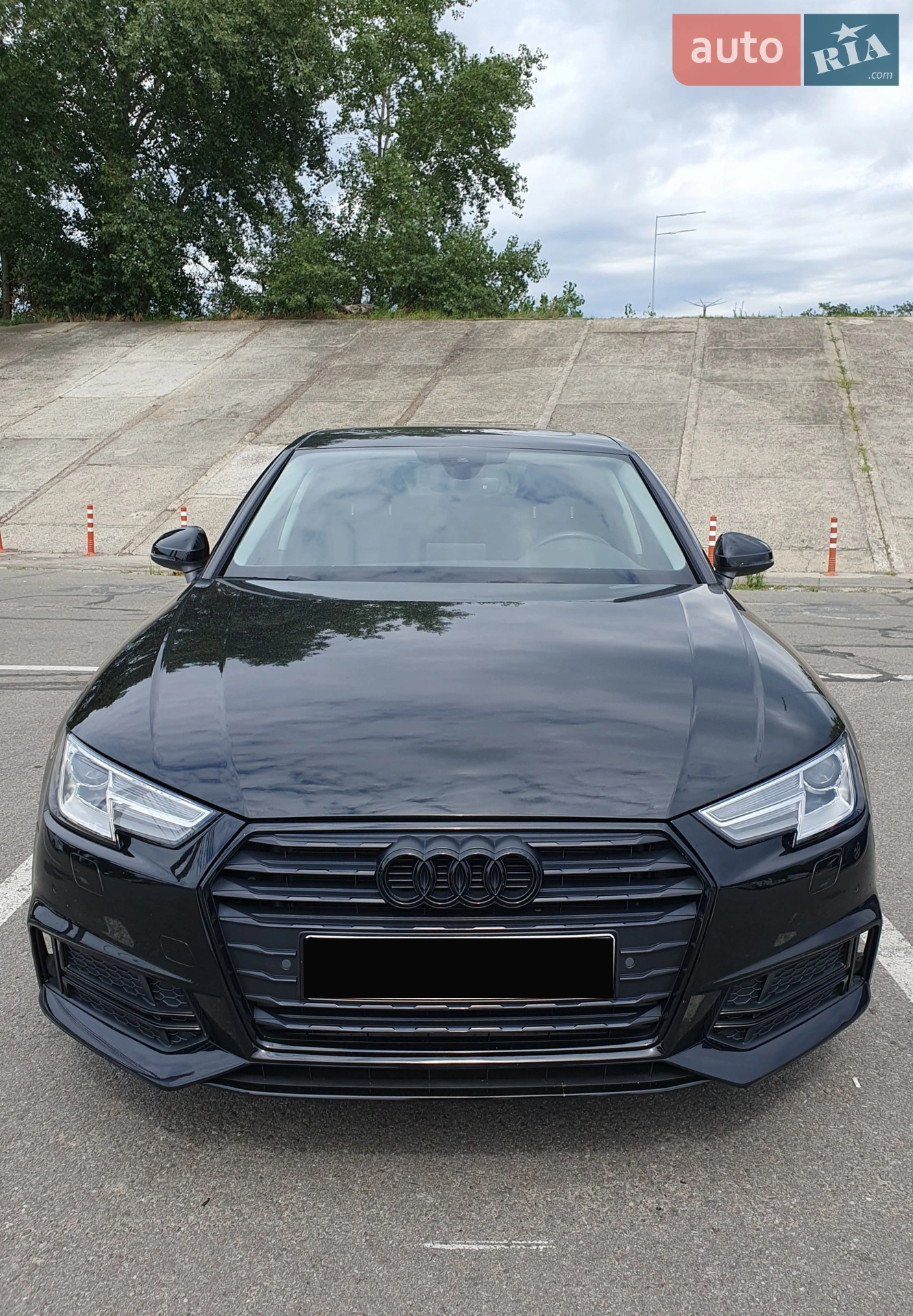 2015 Audi A4 - фото 1